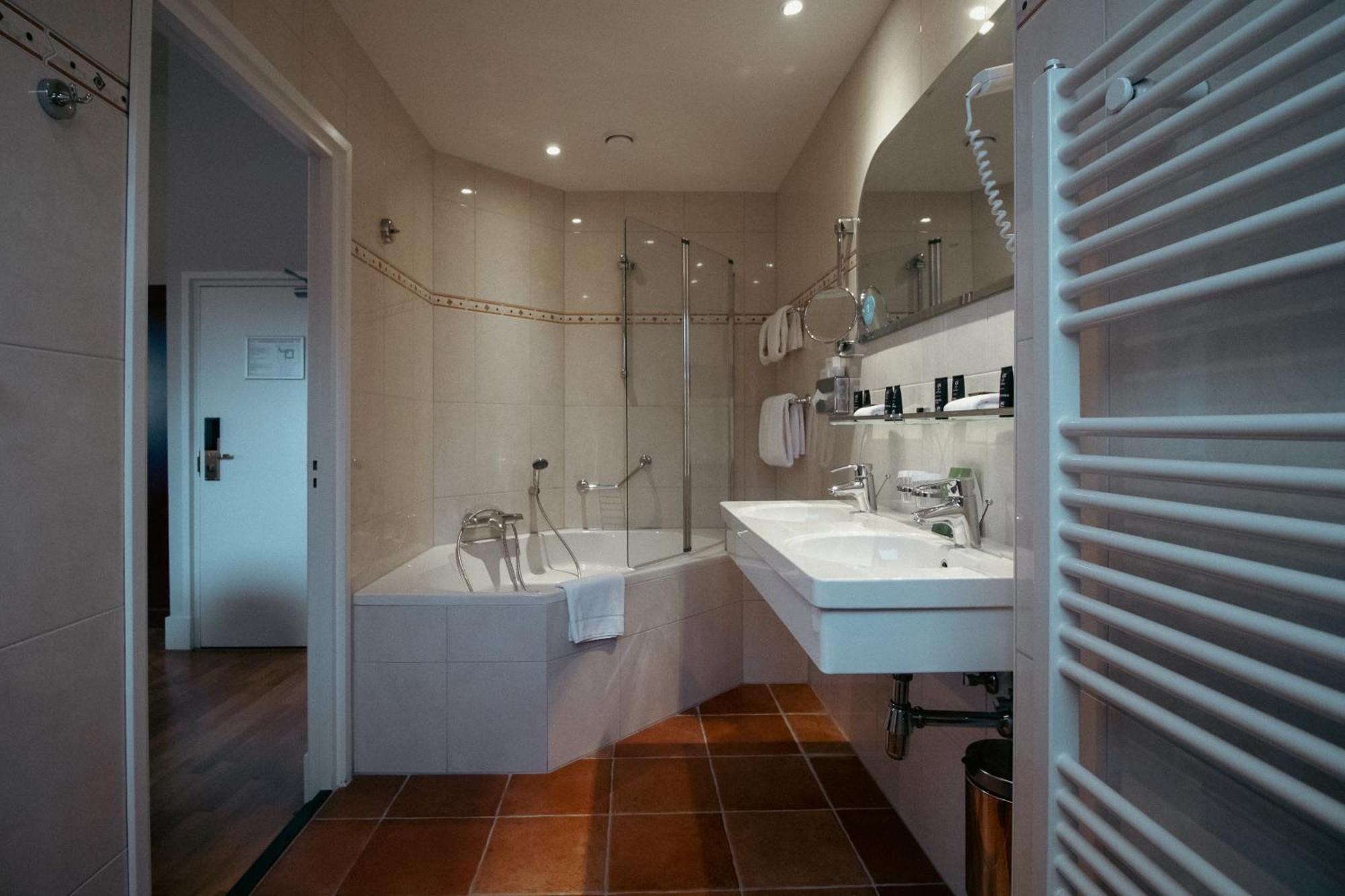 Grand Hotel En Residence De Draak Bergen op Zoom Δωμάτιο φωτογραφία